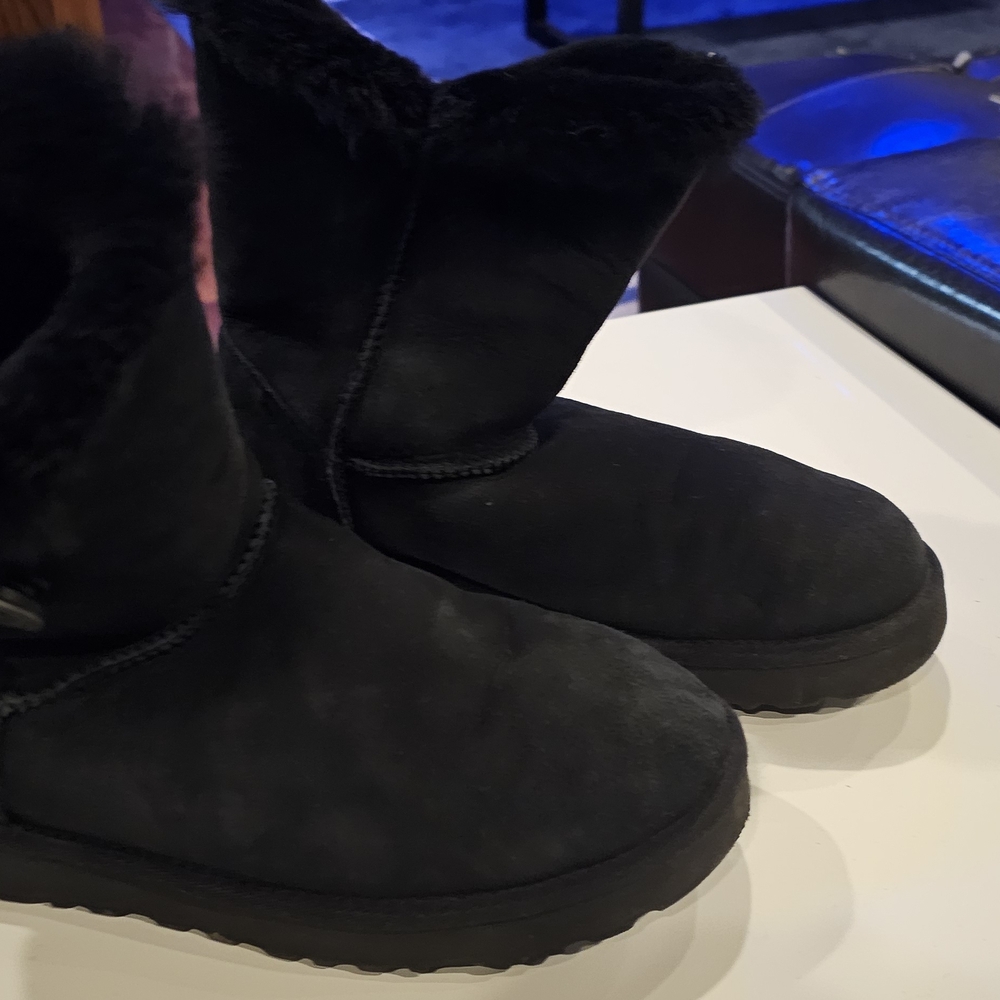 UGG Women's Black Winter Boots